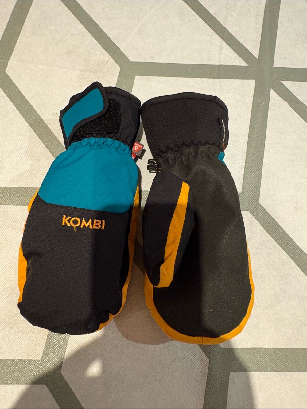 Kids Teal & Black Winter Mittens